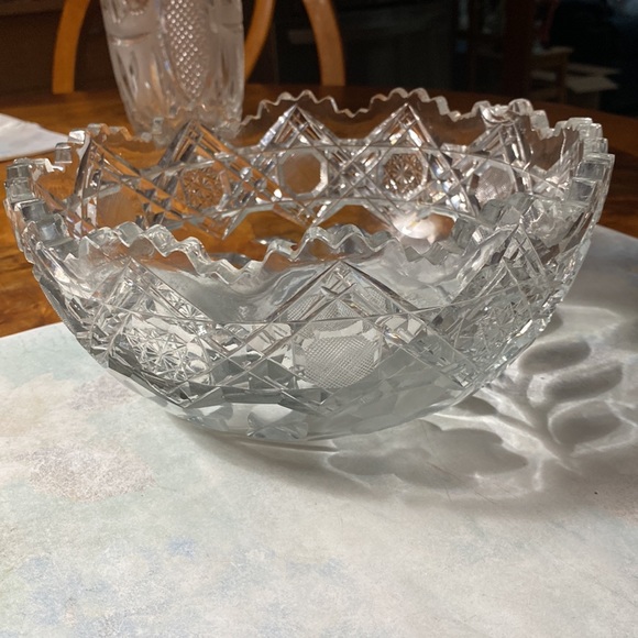 Led crystal bowl vintage wide vase it’s small crack available - Picture 2 of 3